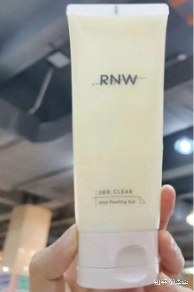 学生党必看！盘点那些平价又高效的温和去角质好物